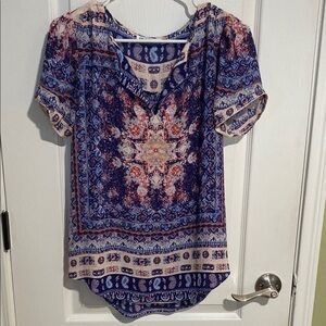 DR2 Blue and Pink Graphic Cuffed Sleeve Blouse